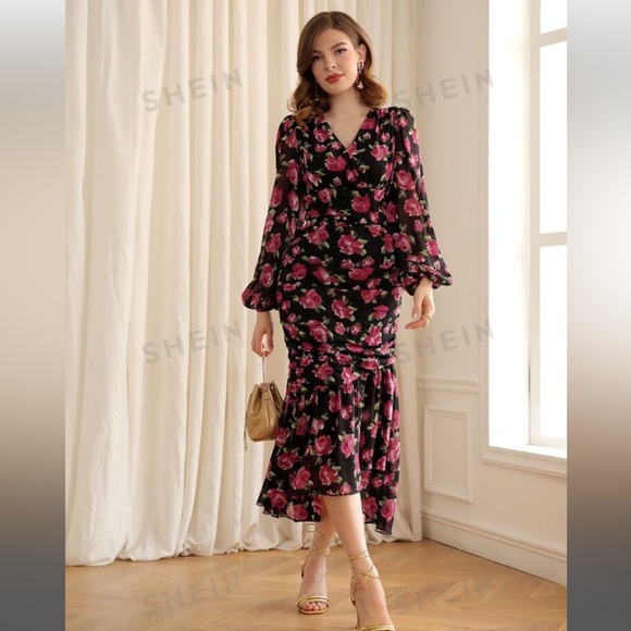 🔥HOT🔥 SHEIN Modely Floral Print Lantern Sleeve Ruched Mermaid Hem Dress midi - Picture 5 of 9